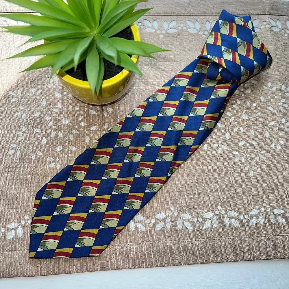 Crossbow Men's 100% Silk Geometric Diamond Shaped Print Formal Neck Tie
